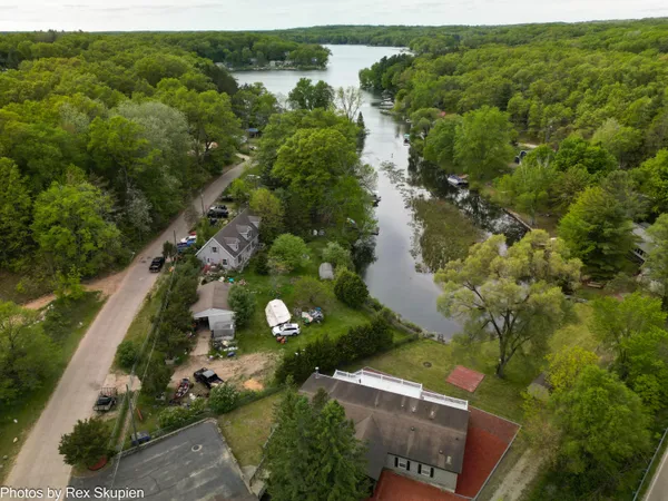 $324,900 | 5705 Centerline Road, Newaygo, MI 49337