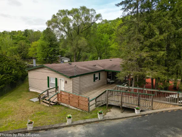 $324,900 | 5705 Centerline Road, Newaygo, MI 49337