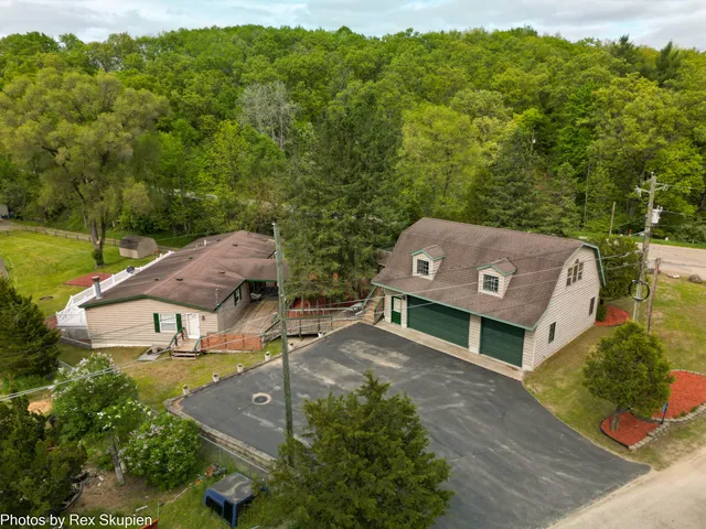 $324,900 | 5705 Centerline Road, Newaygo, MI 49337