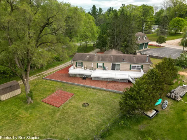 $324,900 | 5705 Centerline Road, Newaygo, MI 49337