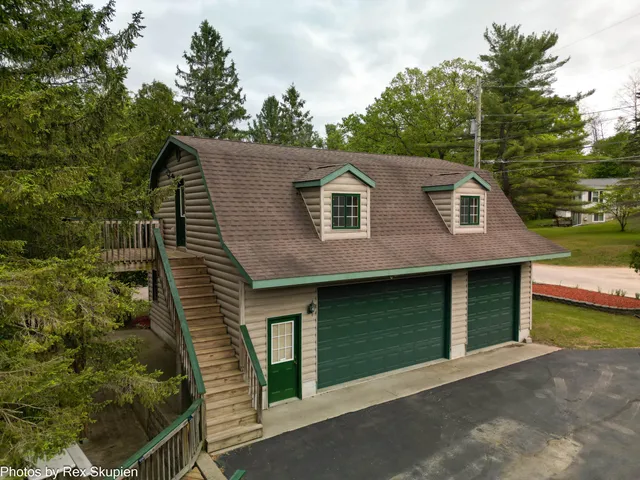 $324,900 | 5705 Centerline Road, Newaygo, MI 49337