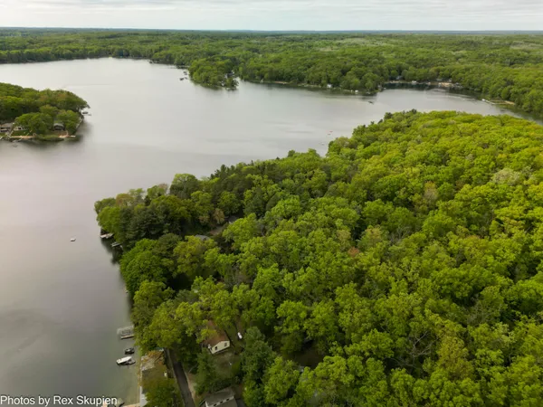 $324,900 | 5705 Centerline Road, Newaygo, MI 49337