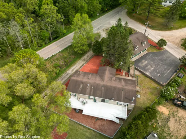 $324,900 | 5705 Centerline Road, Newaygo, MI 49337