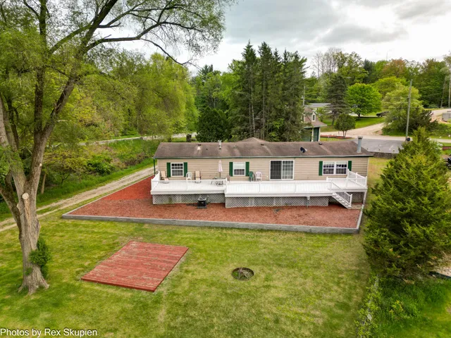 $324,900 | 5705 Centerline Road, Newaygo, MI 49337