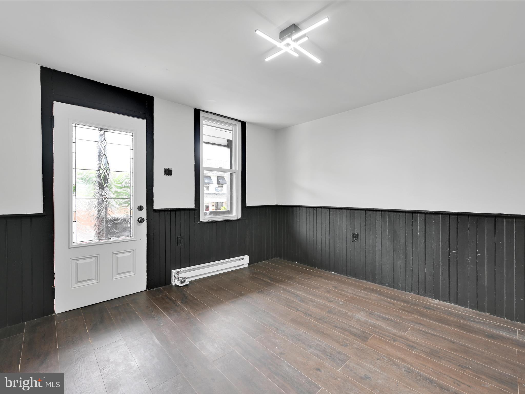 1420 Walnut Street Ashland, PA 17921 - Photo 6 of 32 Entryway