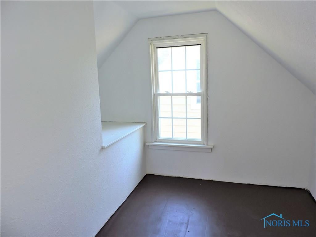 2660 Gracewood Road Toledo, OH 43613 - Photo 12 of 24 Gallery Image 12
