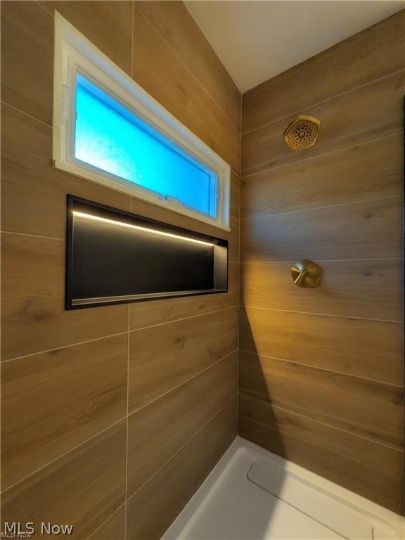 10225 Baltic Road Cleveland, OH 44102 - Photo 21 of 50 2nd Floor