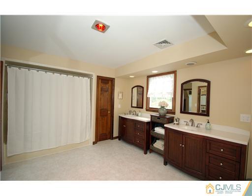 55 Petty Road Cranbury, NJ 08512 - Photo 11 of 24 Gallery Image 11