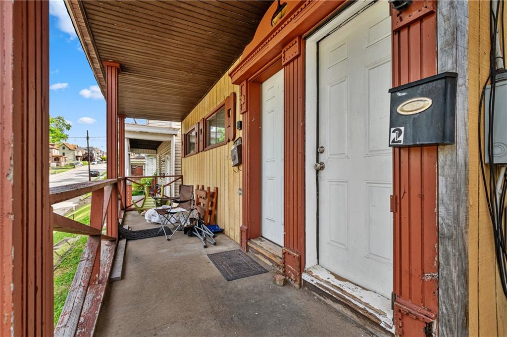 1527 Rutherford Avenue Pittsburgh, PA 15216 - Photo 4 of 5