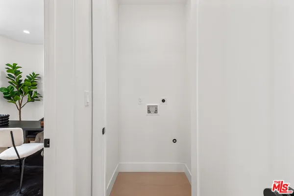 $4,650 | 3626 East 1st Street, Unit B, Long Beach, CA 90803