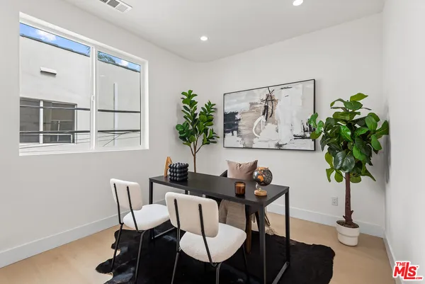 $4,650 | 3626 East 1st Street, Unit B, Long Beach, CA 90803