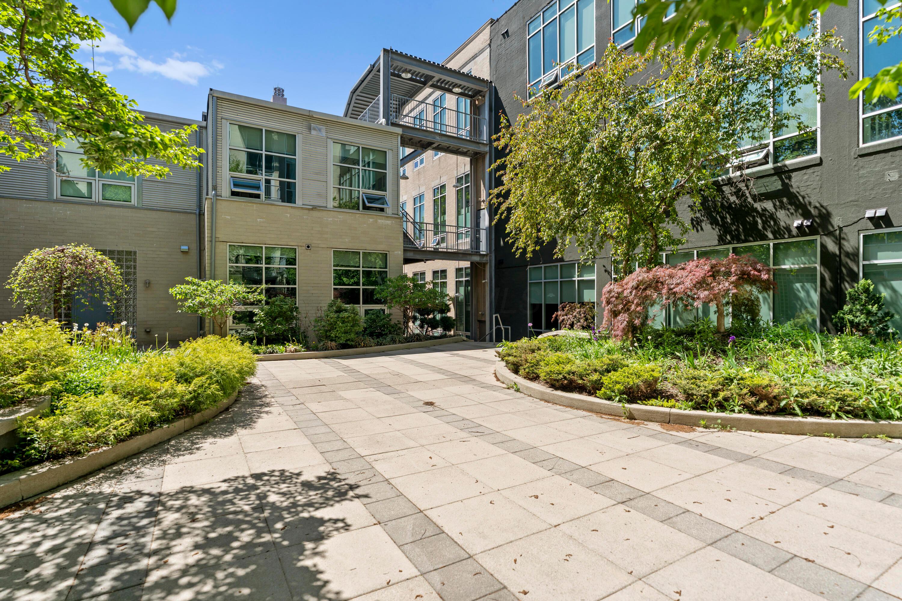 60 East Spring Street, Unit 211 Columbus, OH 43215 - Photo 45 of 56 023