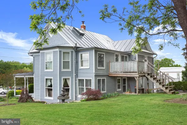 $415,000 | 121 South Central Street, Broadway, VA 22815