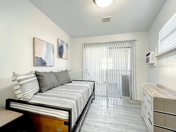 $890,000 | 1829 Hollenbeck Drive, Orlando, FL 32806