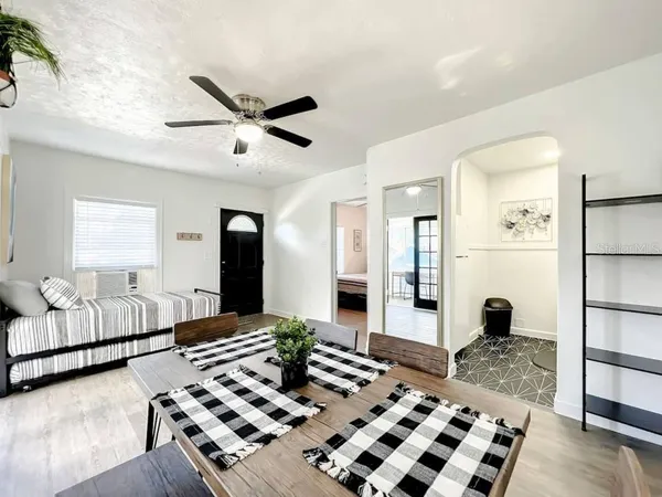 $890,000 | 1829 Hollenbeck Drive, Orlando, FL 32806