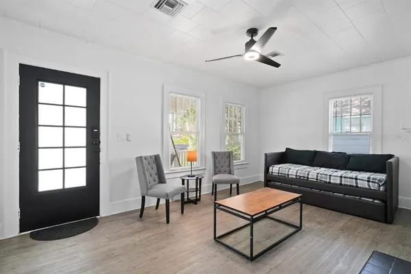 $890,000 | 1829 Hollenbeck Drive, Orlando, FL 32806
