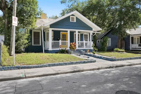 $890,000 | 1829 Hollenbeck Drive, Orlando, FL 32806