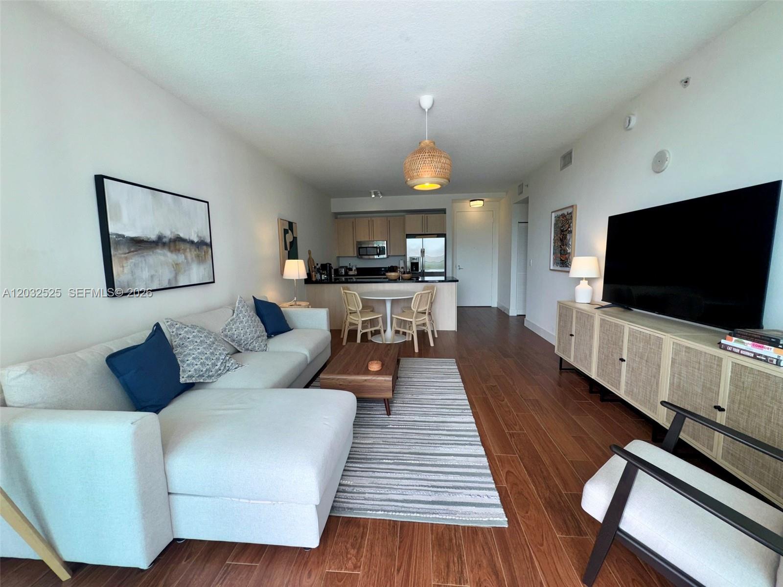 79 Southwest 12th Street, Unit 1502 Miami, FL 33130 - Photo 4 of 32