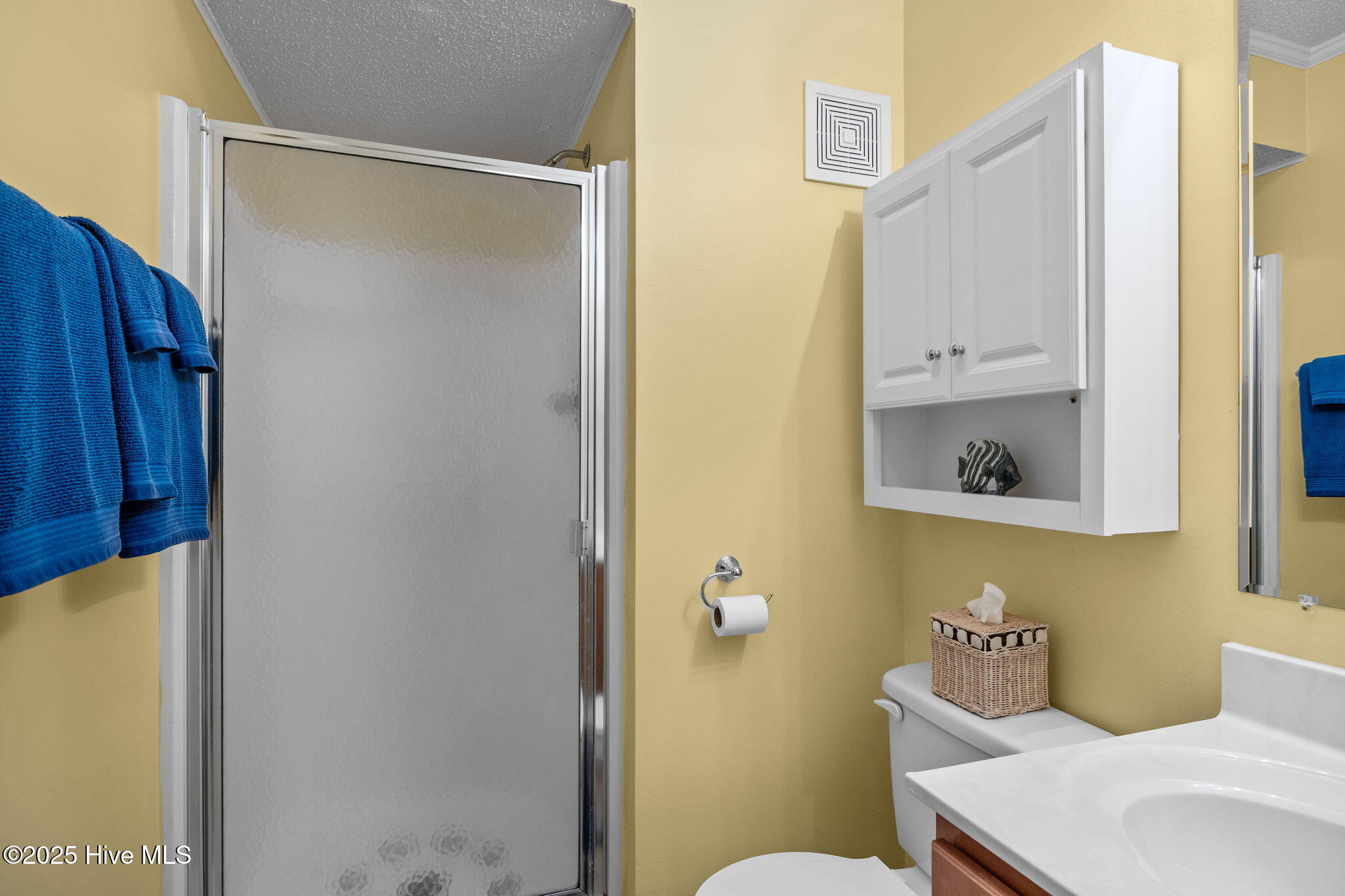 2509 West Fort Macon Road, Unit 103B Atlantic Beach, NC 28512 - Photo 27 of 48 Hall Bath