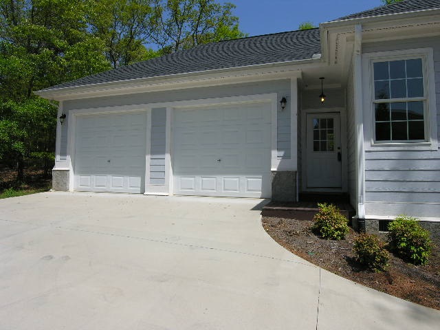 157 Old Compton Pendleton, SC 29670 - Photo 27 of 32