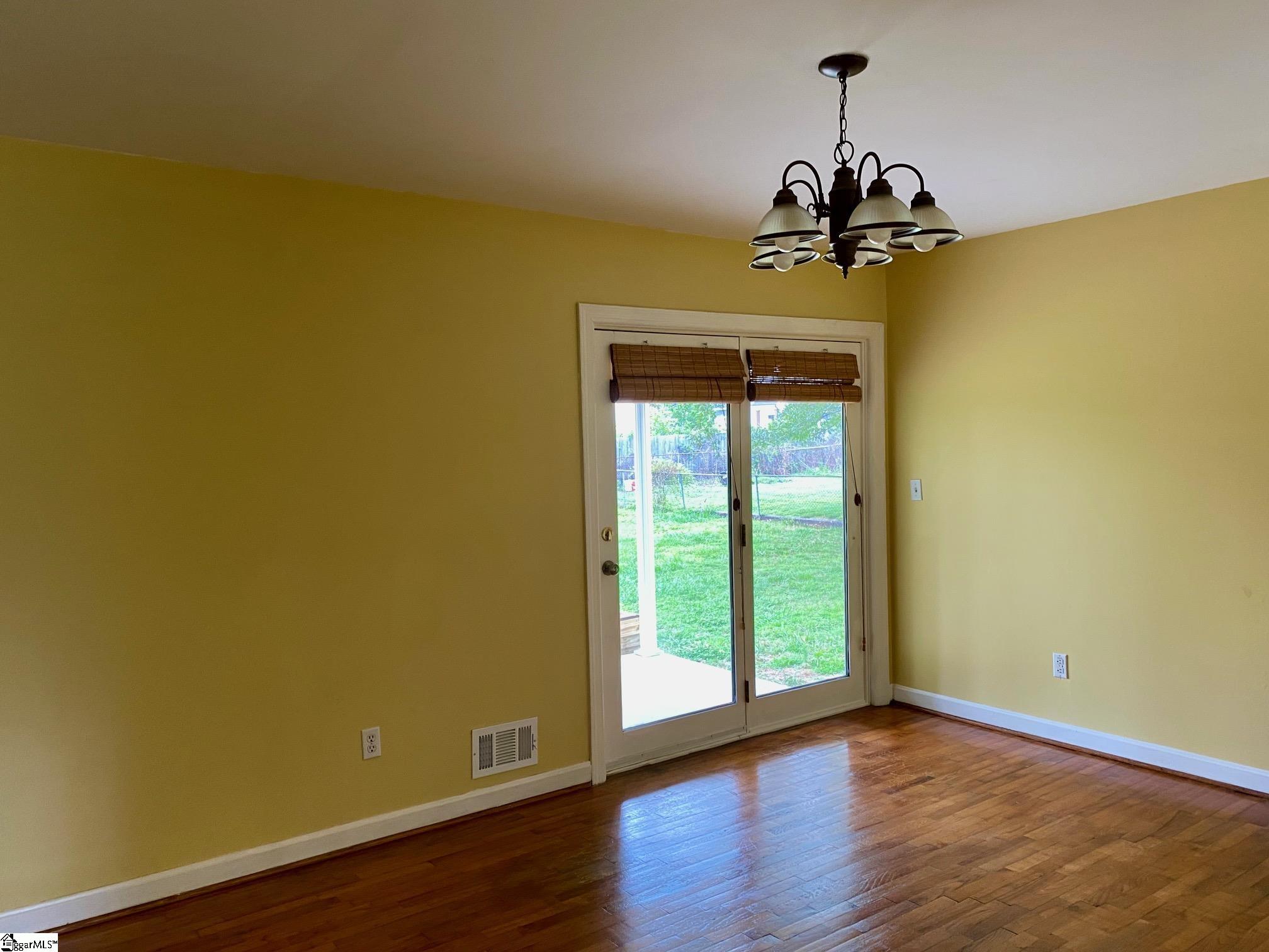 112 Pinehurst Drive Mauldin, SC 29662 - Photo 4 of 15