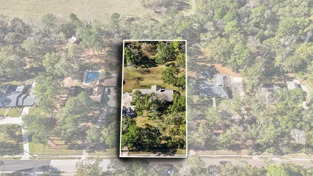 a view of a window with outside view