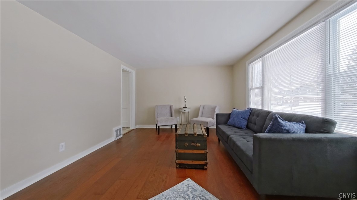 408 Coolidge Road Utica, NY 13502 - Photo 10 of 37
