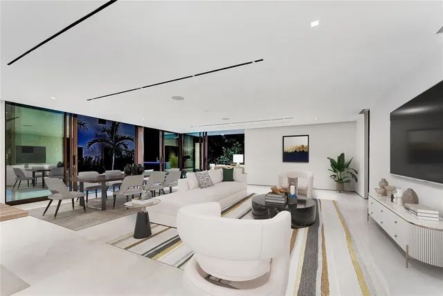 $10,250,000 | 2130 South Miami Avenue, Miami, FL 33129