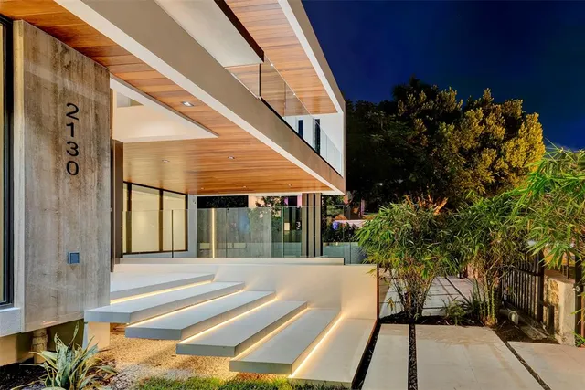 $10,250,000 | 2130 South Miami Avenue, Miami, FL 33129