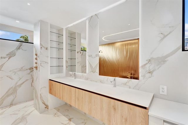 $10,250,000 | 2130 South Miami Avenue, Miami, FL 33129