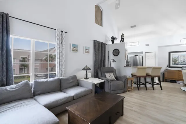 $219,999 | 1581 Southeast Pomeroy Street, Unit 82, Stuart, FL 34997