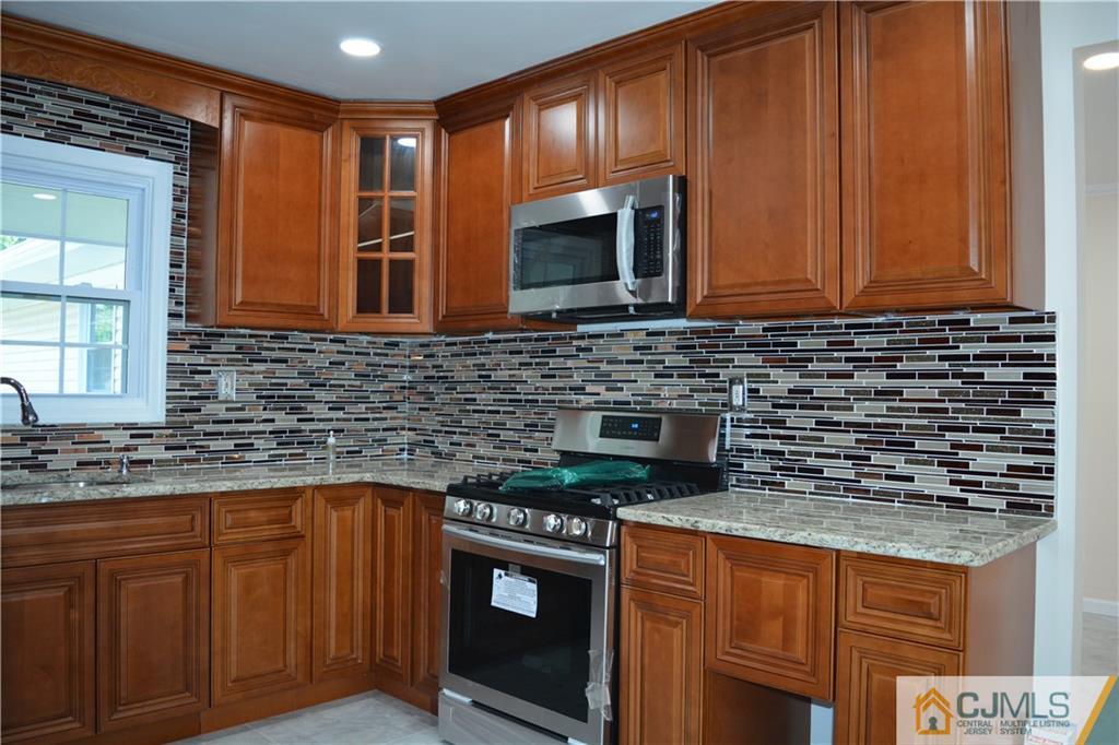 20 Boxwood Road Piscataway, NJ 08854 - Photo 3 of 16 Gallery Image 3