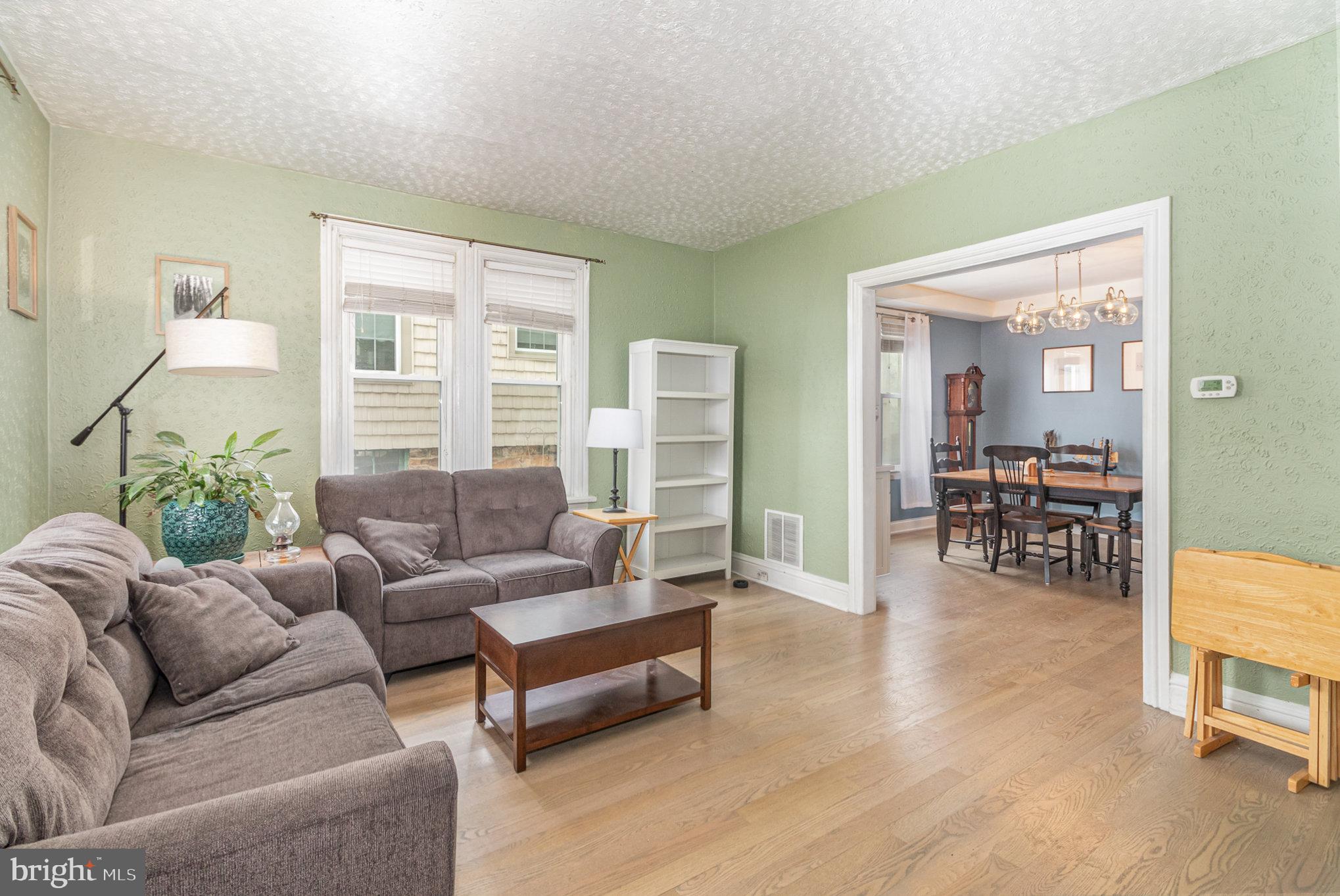 112 Valley Road Enola, PA 17025 - Photo 3 of 25 Gallery Image 3