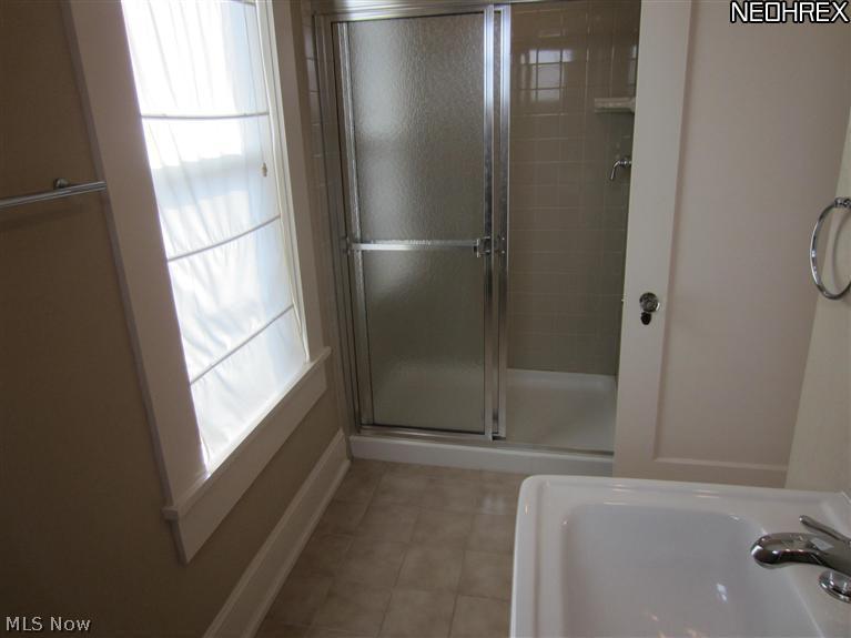 2476 Derbyshire Road Cleveland, OH 44106 - Photo 8 of 12