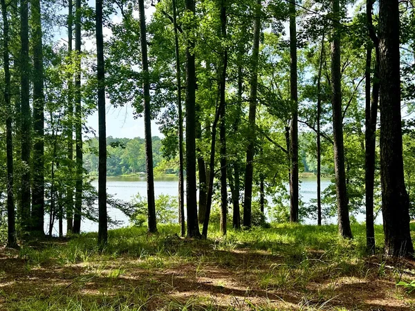 $353,500 | 1054 Gardenia Lane, Summit, MS 39666