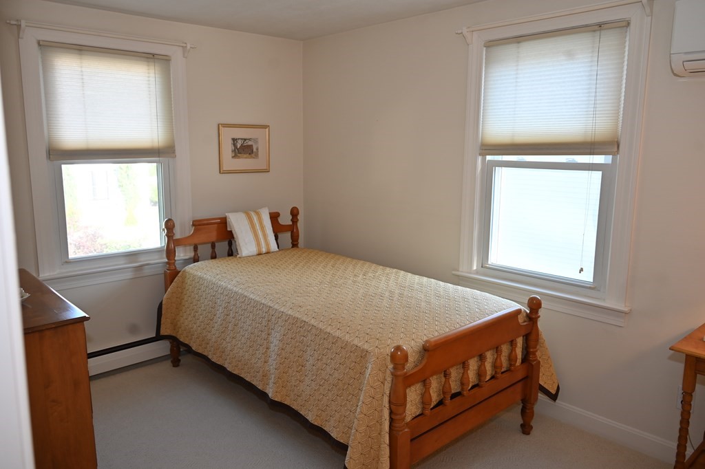 81 Whiting Way Needham, MA 02492 - Photo 23 of 30