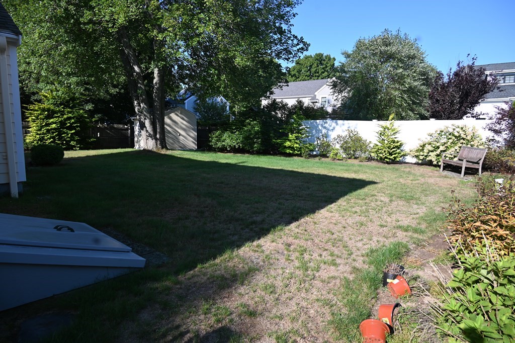 81 Whiting Way Needham, MA 02492 - Photo 6 of 30