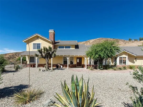 $1,189,000 | 13602 Sego Road, Agua Dulce, CA 91390