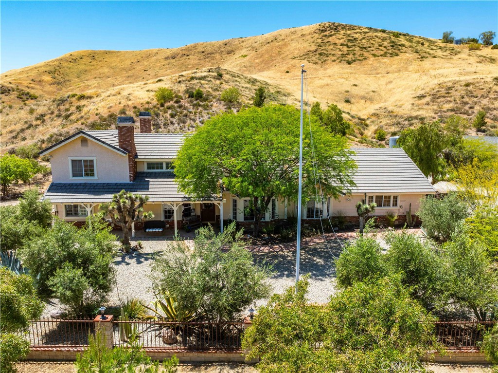 13602 Sego Road Agua Dulce, CA 91390 - Photo 6 of 75