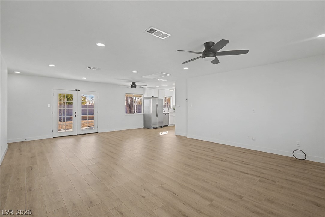 1009 Alan Shepard Street Las Vegas, NV 89145 - Photo 3 of 40