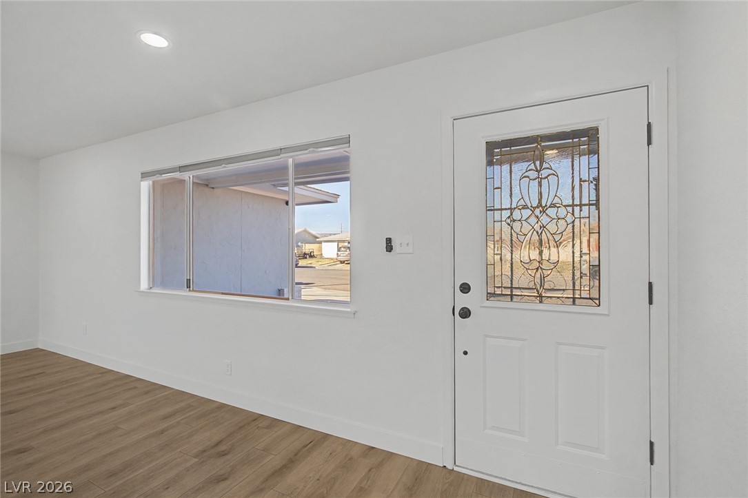 1009 Alan Shepard Street Las Vegas, NV 89145 - Photo 5 of 40