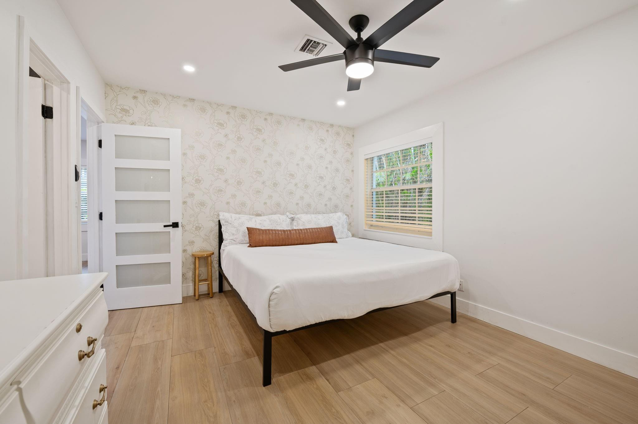 739 Northeast 17th Road Fort Lauderdale, FL 33304 - Photo 12 of 28 Photo 12