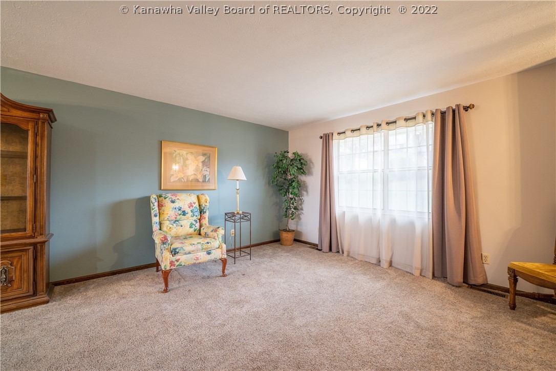 232 Eureka Road Charleston, WV 25314 - Photo 3 of 25 Gallery Image 3