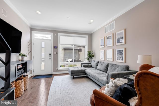 $475,000 | 2616 Collins Street, Philadelphia, PA 19125