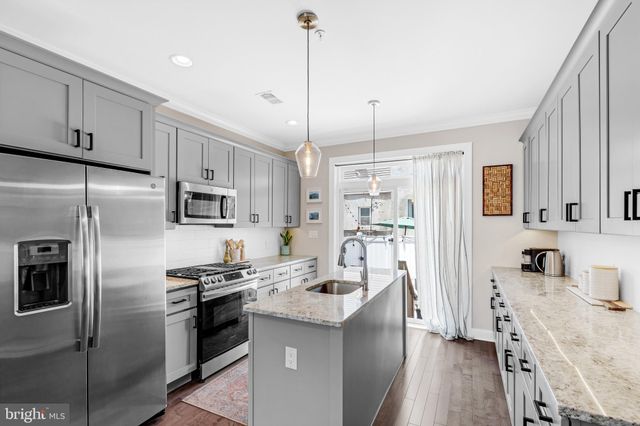 $475,000 | 2616 Collins Street, Philadelphia, PA 19125