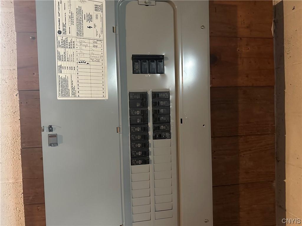 38 Cambridge Road Whitestown, NY 13492 - Photo 18 of 21 Updated Electric