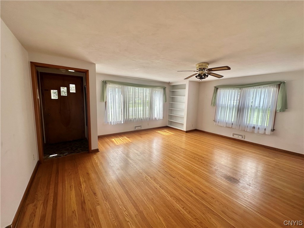 38 Cambridge Road Whitestown, NY 13492 - Photo 3 of 21 Living Room
