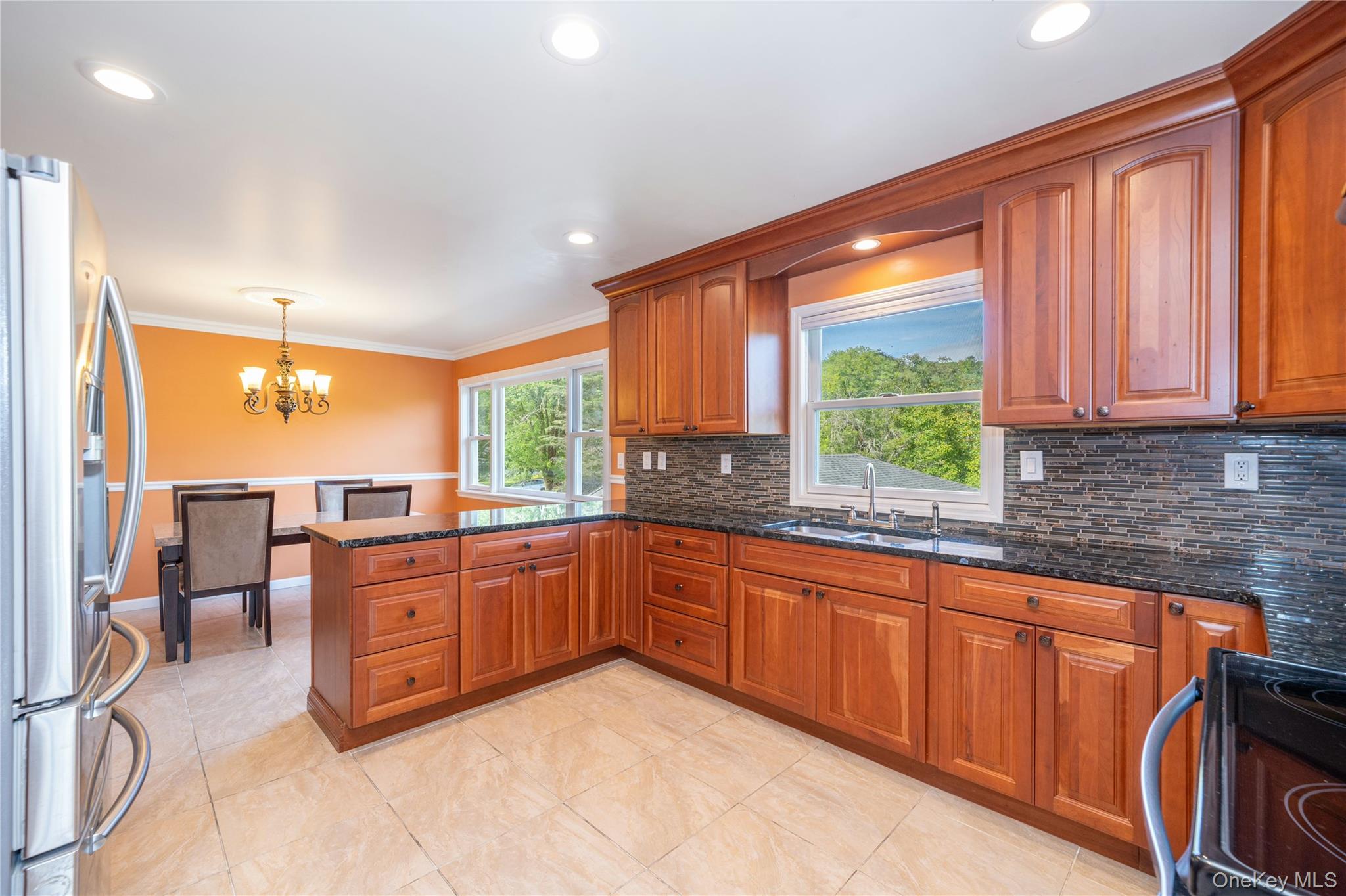10 Horseshoe Road Mount Kisco, NY 10549 - Photo 6 of 23