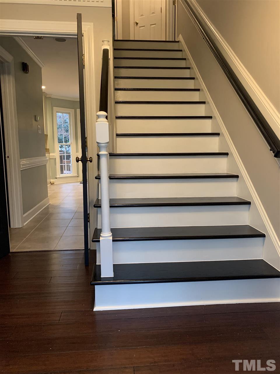 8800 Audley Circle Raleigh, NC 27615 - Photo 2 of 27 a view of entryway