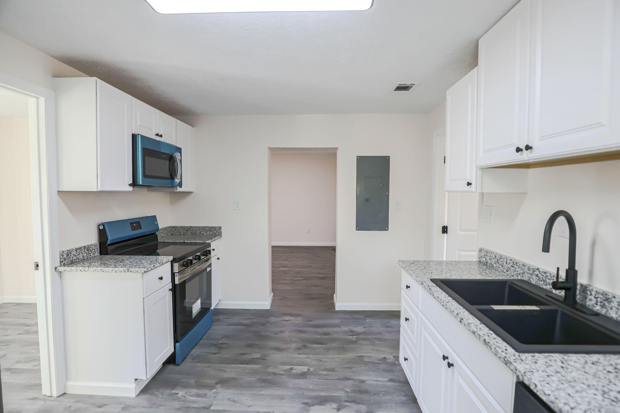 2154 Bayvale Road Augusta, GA 30909 - Photo 7 of 29 kithcen